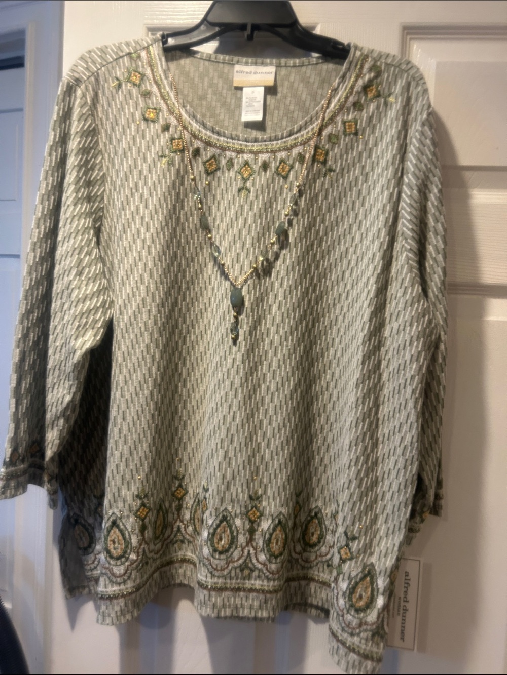 NWT Sz 2x Alfred Dunner mount laurel top